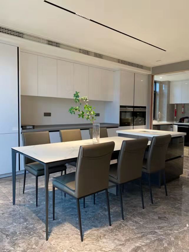 Benevento | Dining Table