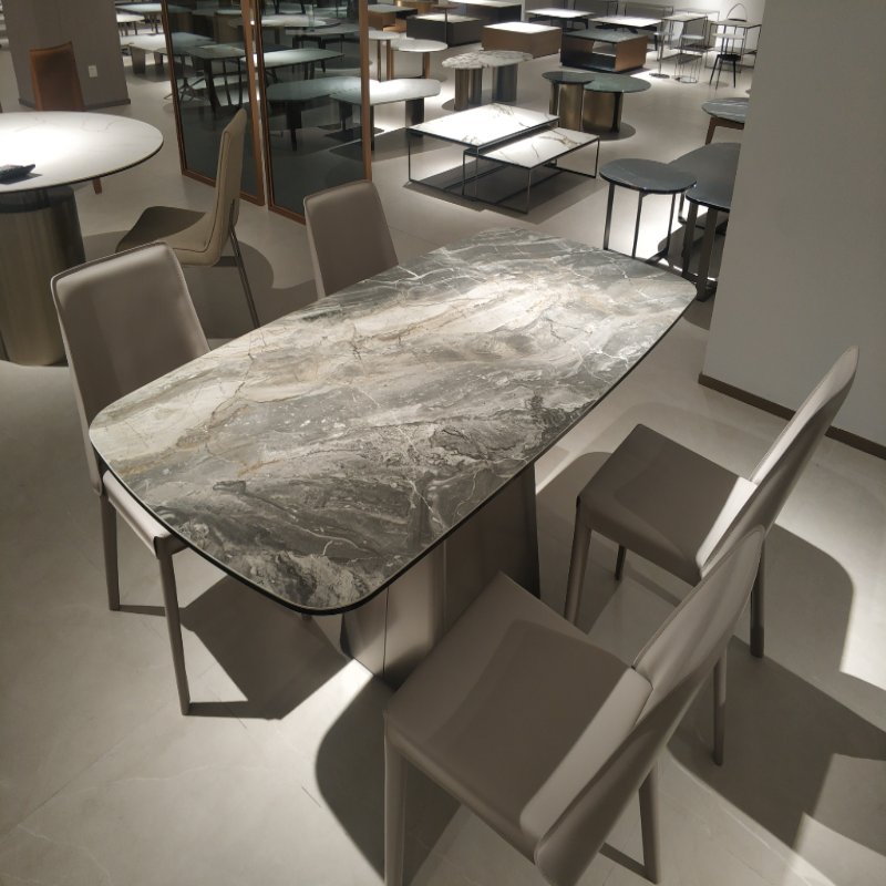 Faenza | Dining Table