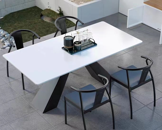 Catanzaro | Dining Table