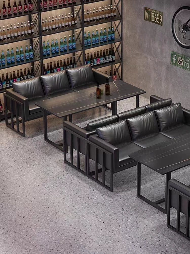 Guastalla | Dining Table