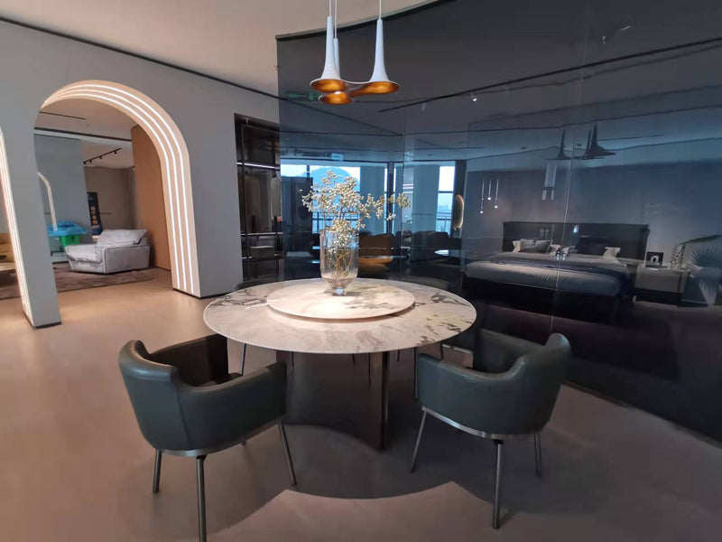 Imperia | Dining Table