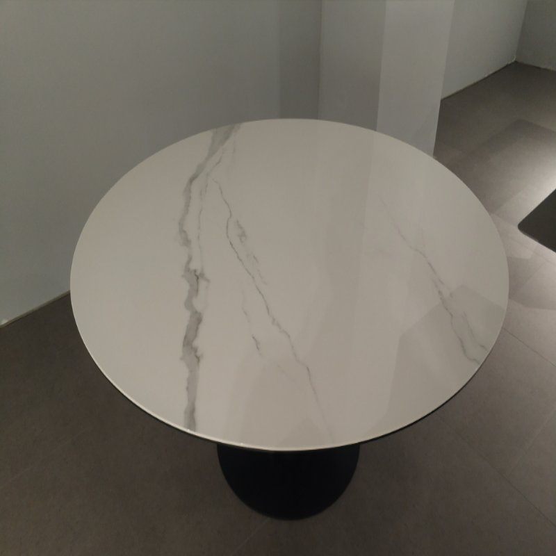 Aversa | Dining Table