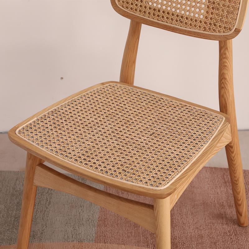 Erlin Une | Dining Chair